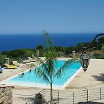 Turismo Rurale 3* צ'פאלו
